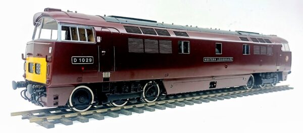 BR(WR) Co-Co Diesel Hydraulic no. D1029 Western Legionnaire - Image 4