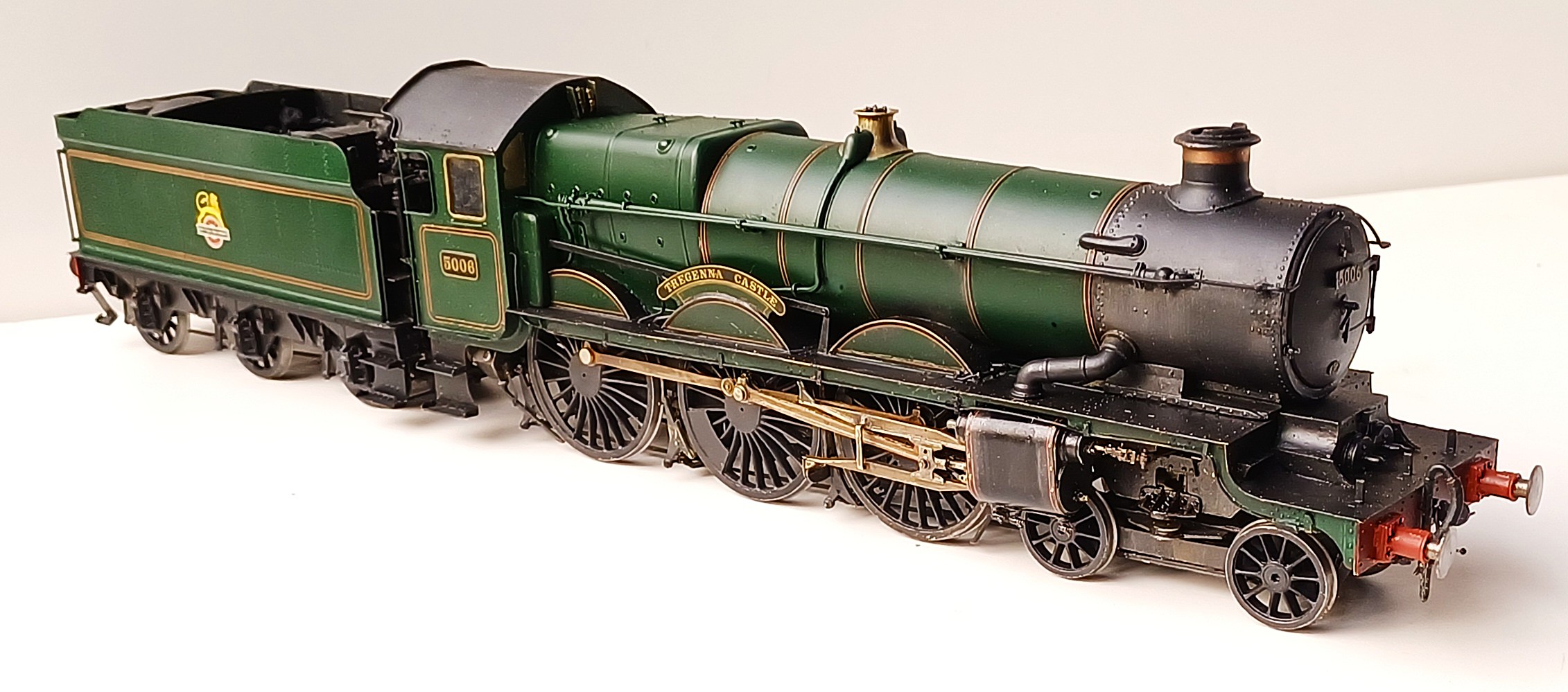 BR (ex GWR) Collett Castle class 4-6-0 no. 5006 Tregenna Castle in SCALE7