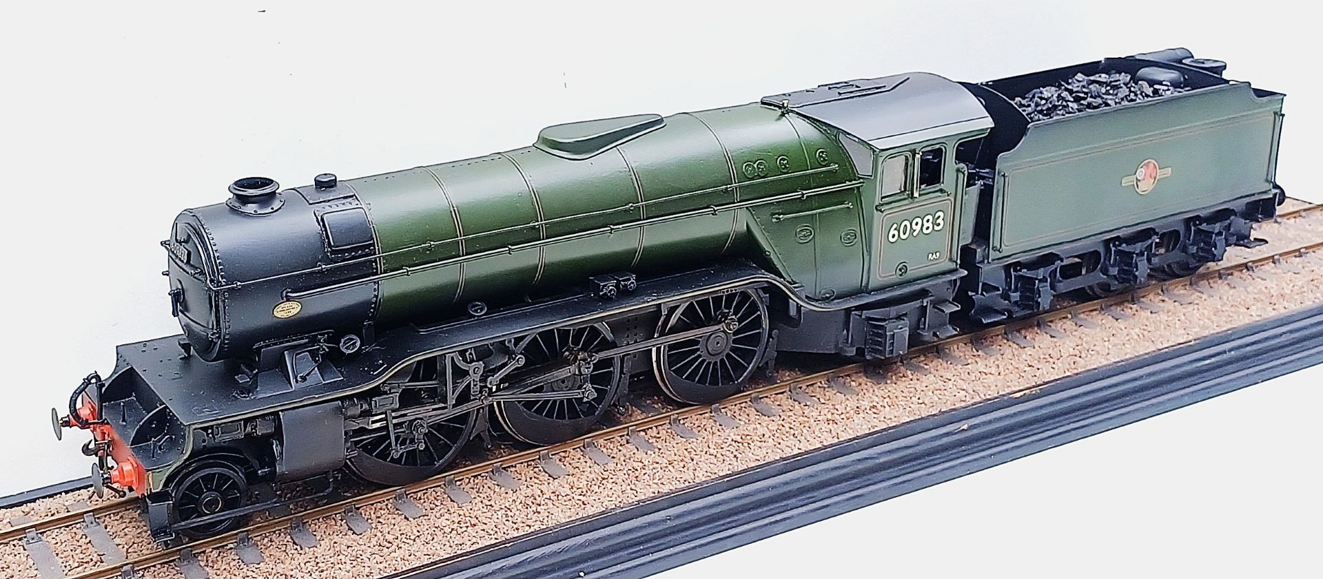 BR (ex LNER) Gresley V2 class 2-6-2 no. 60983 - Image 4