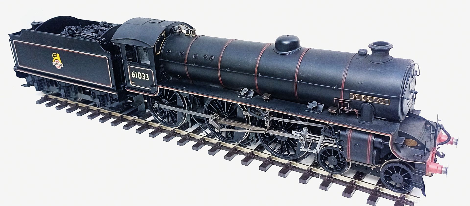 BR (exLNER) Thompson B1 class 4-6-0 no. 61033 Dibatag - Image 8